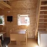 酒店 落得维格露营及小屋 勒兹维