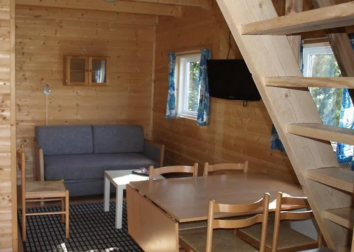 Hotel Camping & 3*
